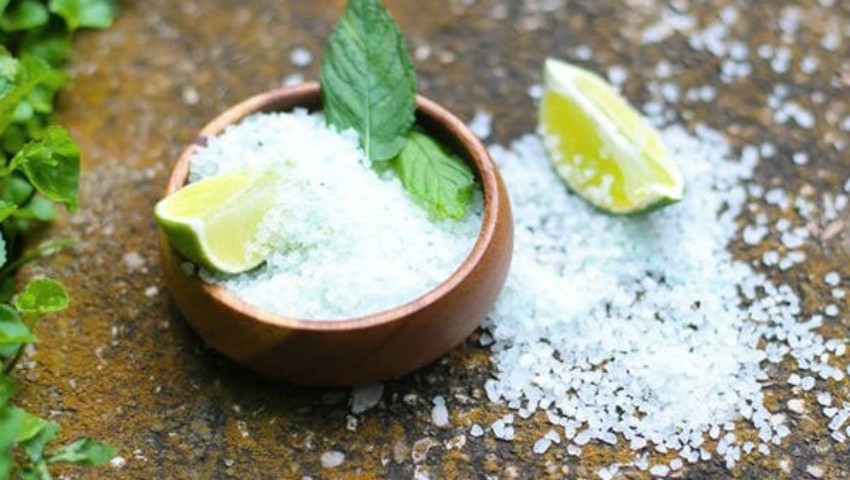 Cura de detoxifiere cu sare amară. La ce te ajută?
