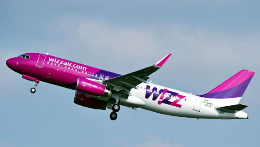 Air ar. Wizz Air a320. Модель самолета авиакомпании Wizz Air. Wizz Air Ukraine бесплатные авиабилеты. Wizzair картинки вертикальные.