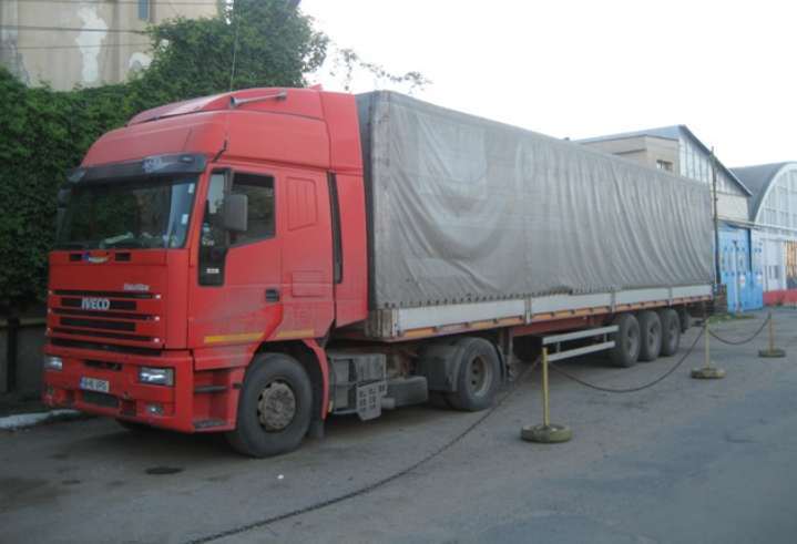 Un Moldovean Care Transporta Marf Cu Camionul Ar Fi Fost R Pit De Militarii Ru I N Regiunea